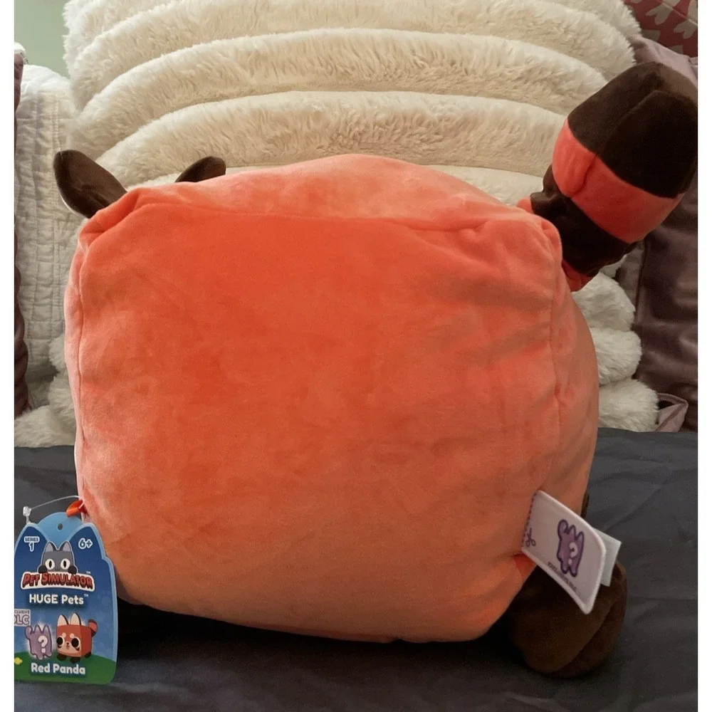 NWT Pet Simulator HUGE Pets Series 1 RED PANDA Plush With Exclusive DLC